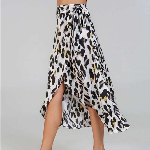 Leopard print skirt - Picture 2 of 4